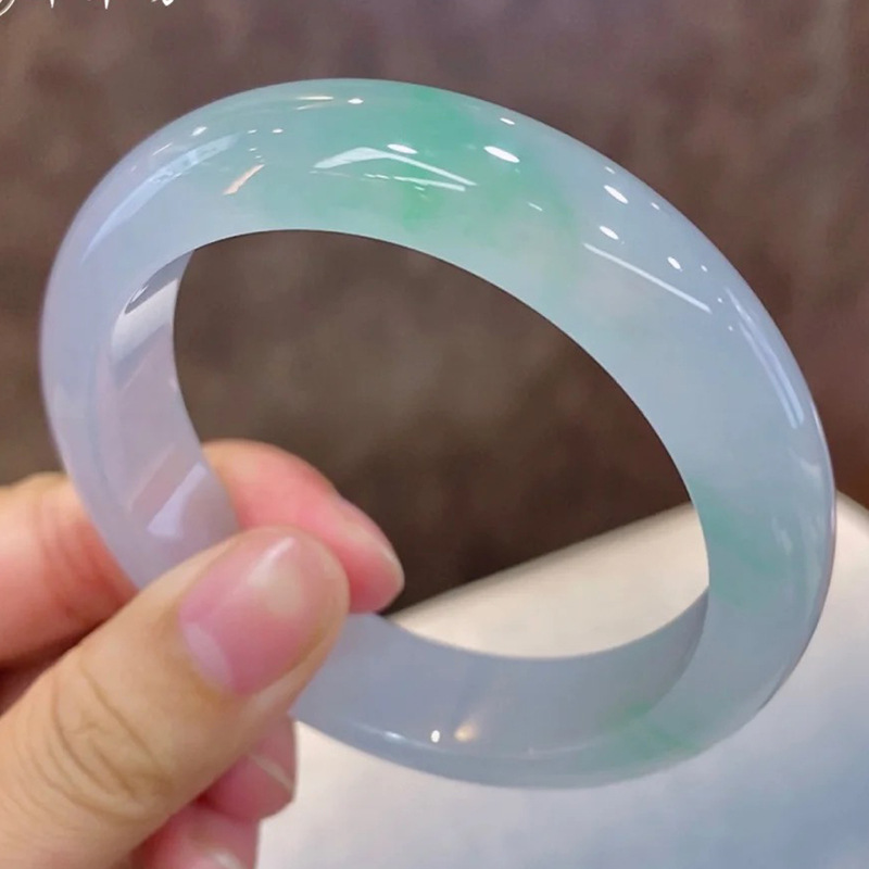 Lighting - Bracciale naturale, con una texture simile