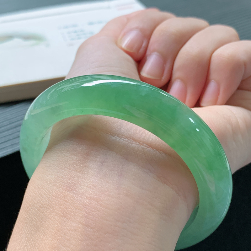 Bracciale in giadeite, giada c - Lighting recensione e prezzo